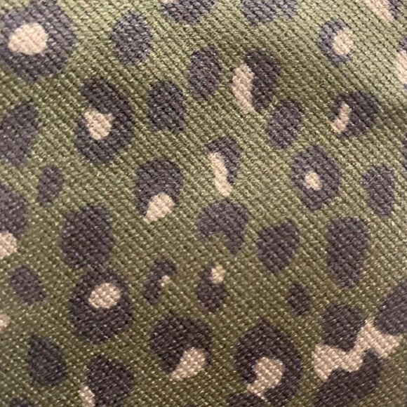NWT SPANX Look At Me Now Leggings Olive Leopard XS - Picture 9 of 9